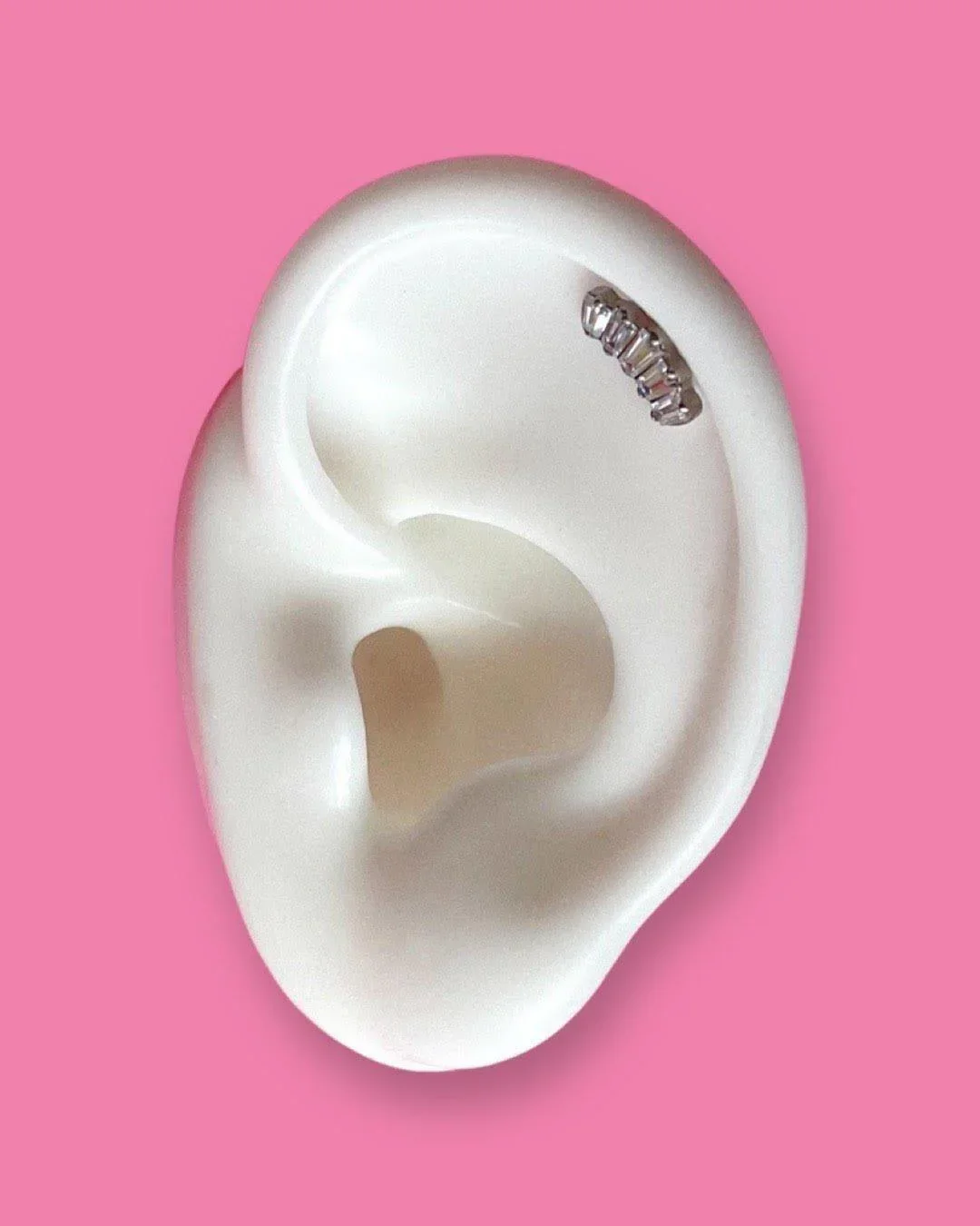 Blaze Curve Zirconia Flat Back Stud - Image 3