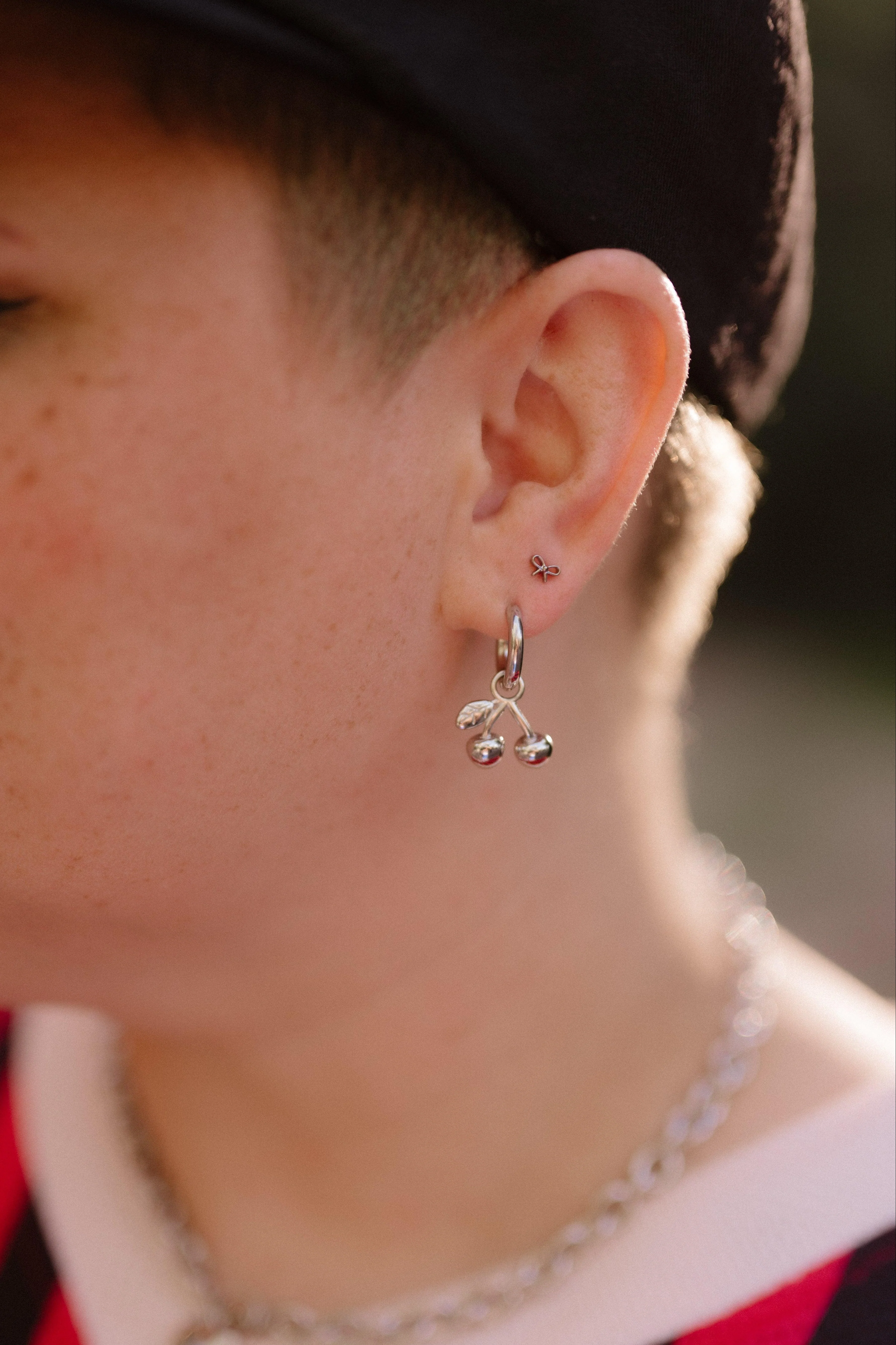 Bow Flat Back Stud - Image 4