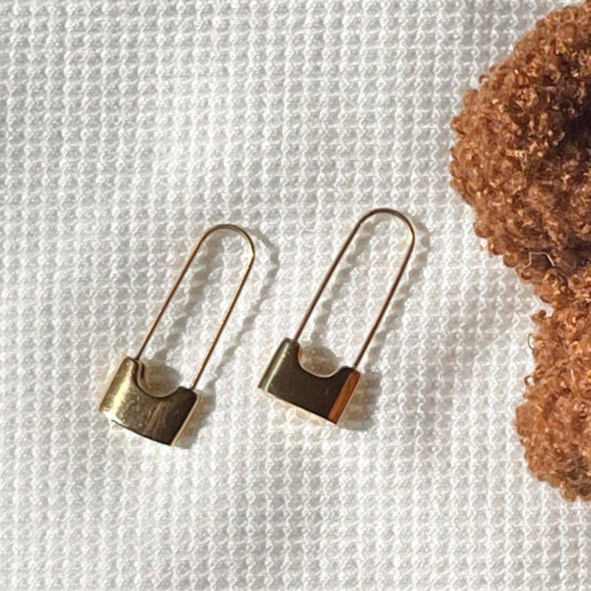 Lip-locked Hoops - Image 3