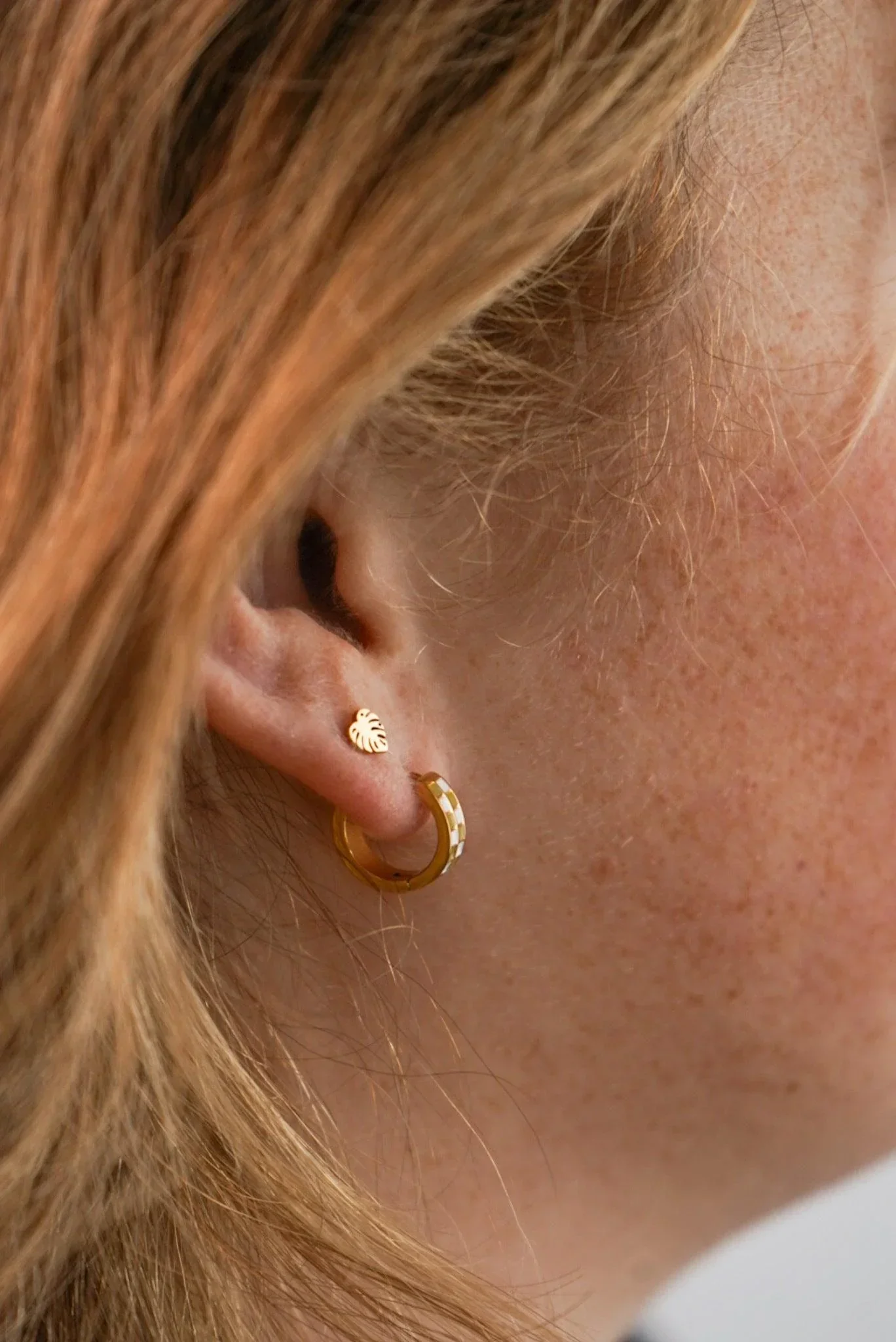 Monstera Leaf Flat Back Stud - Image 4