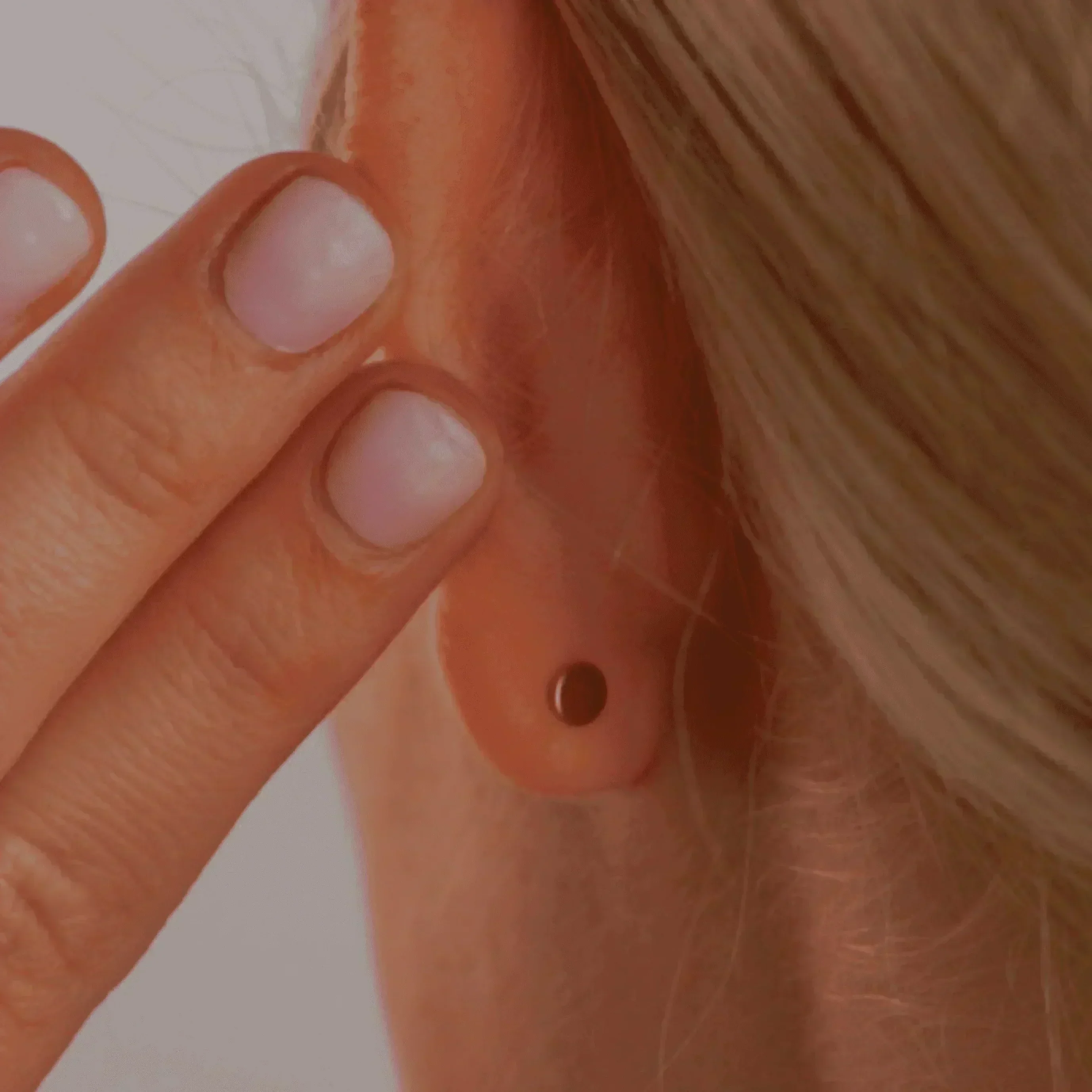 Black Dahlia Flat Back Stud - Image 7